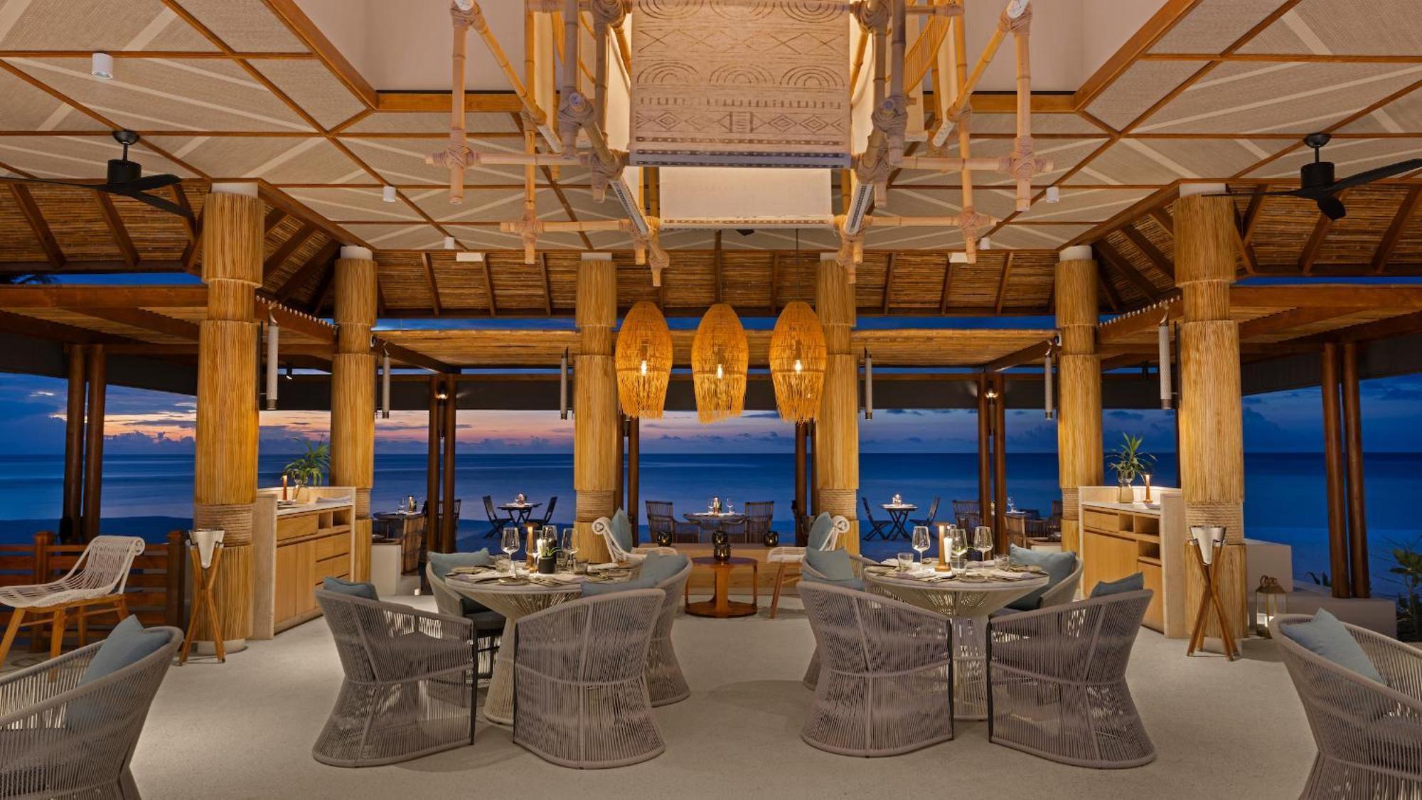 Avani Plus Fares Maldives Resort - 50 Percent Off On Seaplane Transfer For Minimum Stay Of 3 Nights And More For Stays Until 31 October 2025 Kendhoo Exterior photo