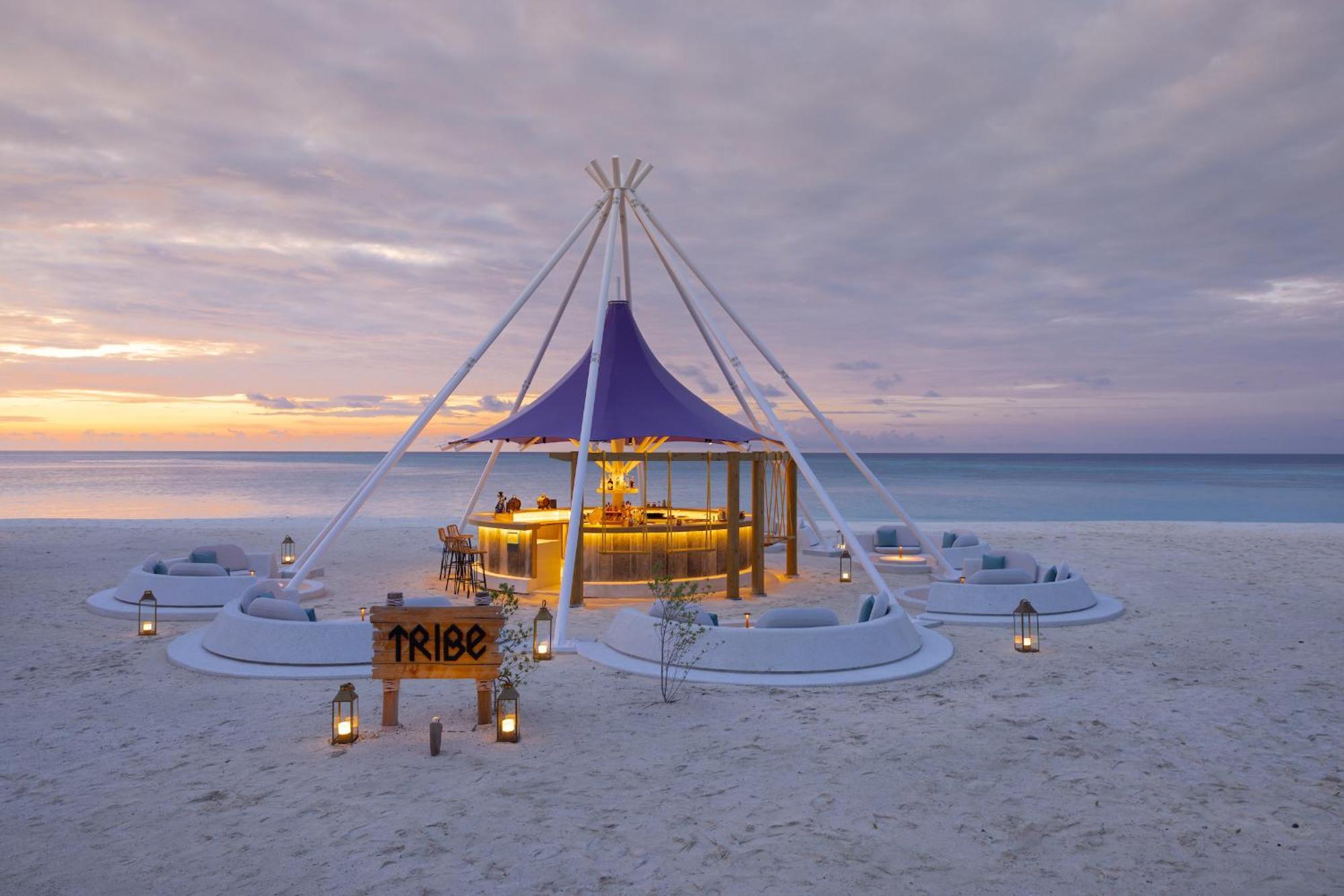Avani Plus Fares Maldives Resort - 50 Percent Off On Seaplane Transfer For Minimum Stay Of 3 Nights And More For Stays Until 31 October 2025 Kendhoo Exterior photo
