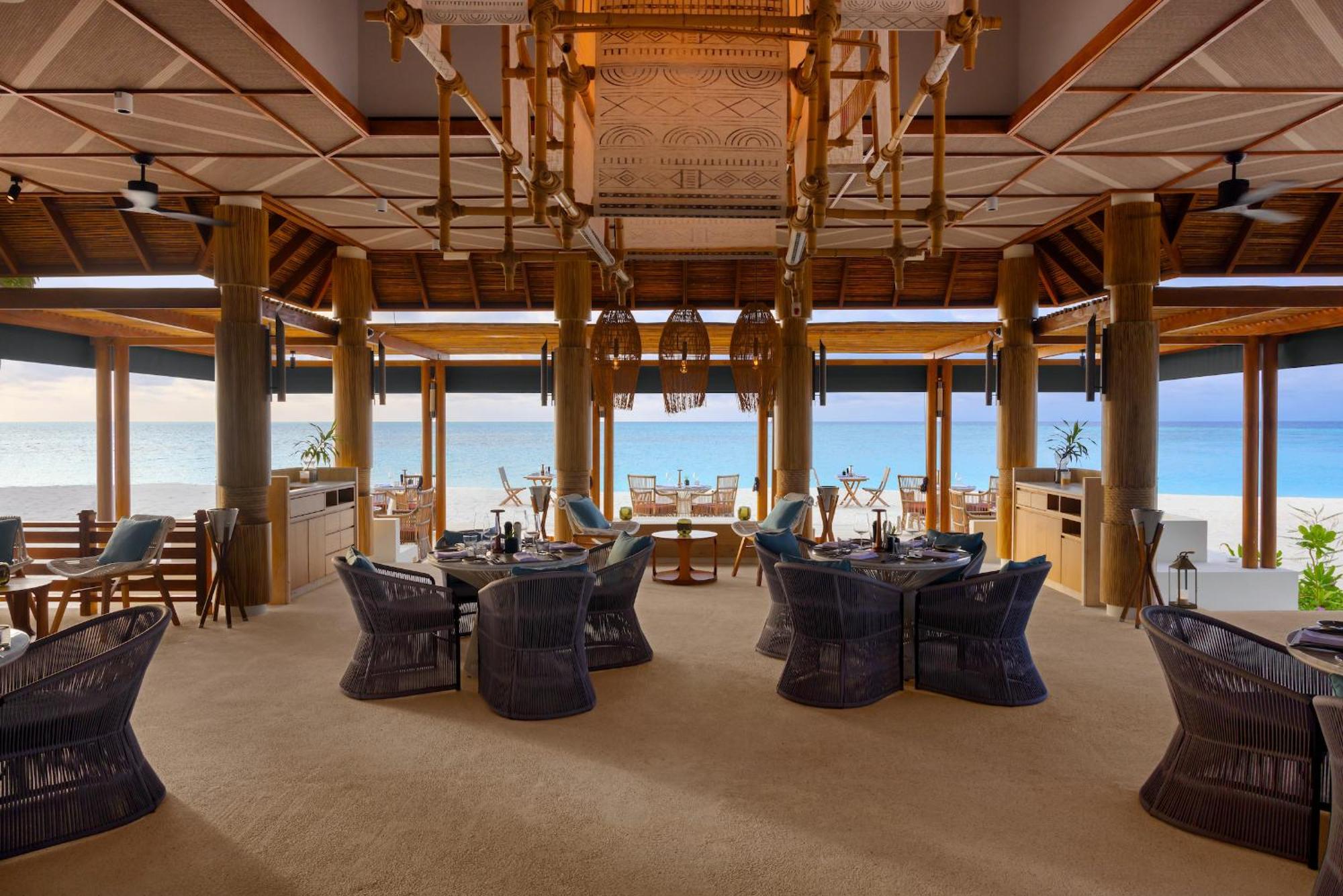Avani Plus Fares Maldives Resort - 50 Percent Off On Seaplane Transfer For Minimum Stay Of 3 Nights And More For Stays Until 31 October 2025 Kendhoo Exterior photo